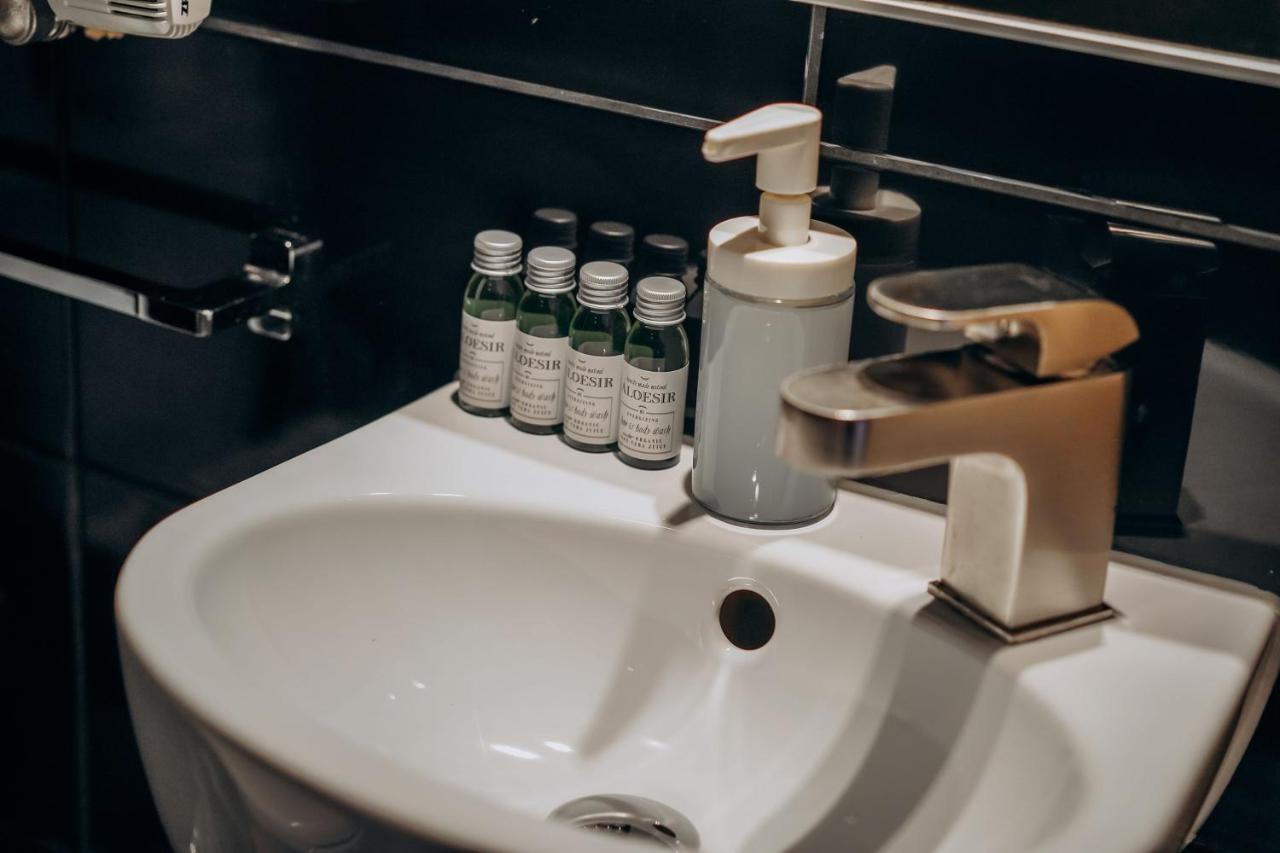 Redwood Hostel Lublin Eksteriør billede