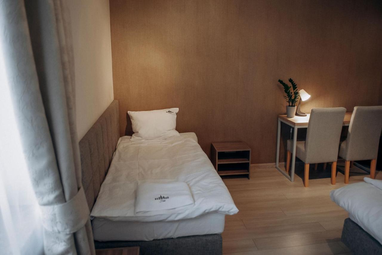 Redwood Hostel Lublin Eksteriør billede