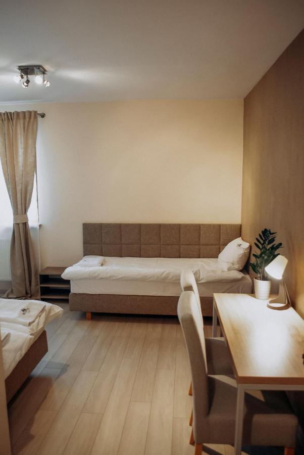 Redwood Hostel Lublin Eksteriør billede