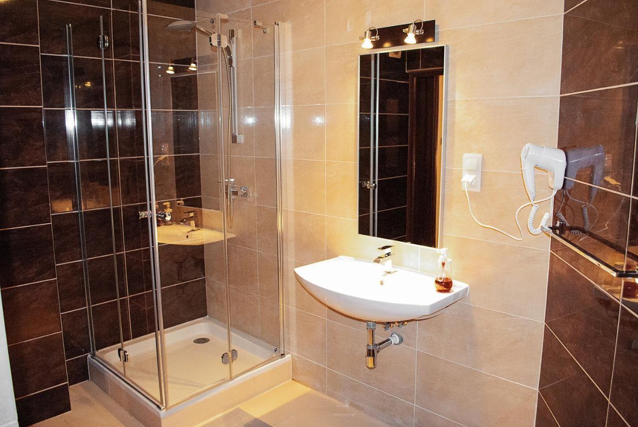 Redwood Hostel Lublin Eksteriør billede