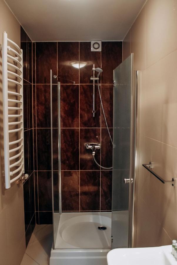 Redwood Hostel Lublin Eksteriør billede